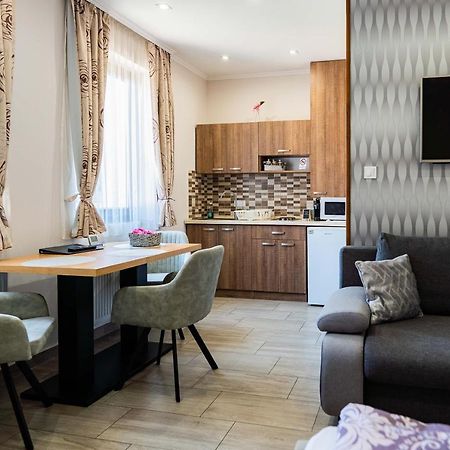 Allium Apartment Makó Extérieur photo