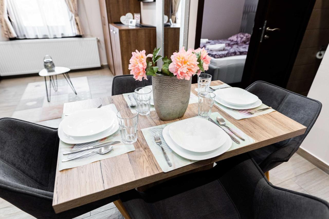 Allium Apartment Makó Extérieur photo