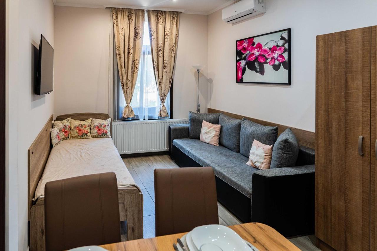 Allium Apartment Makó Extérieur photo